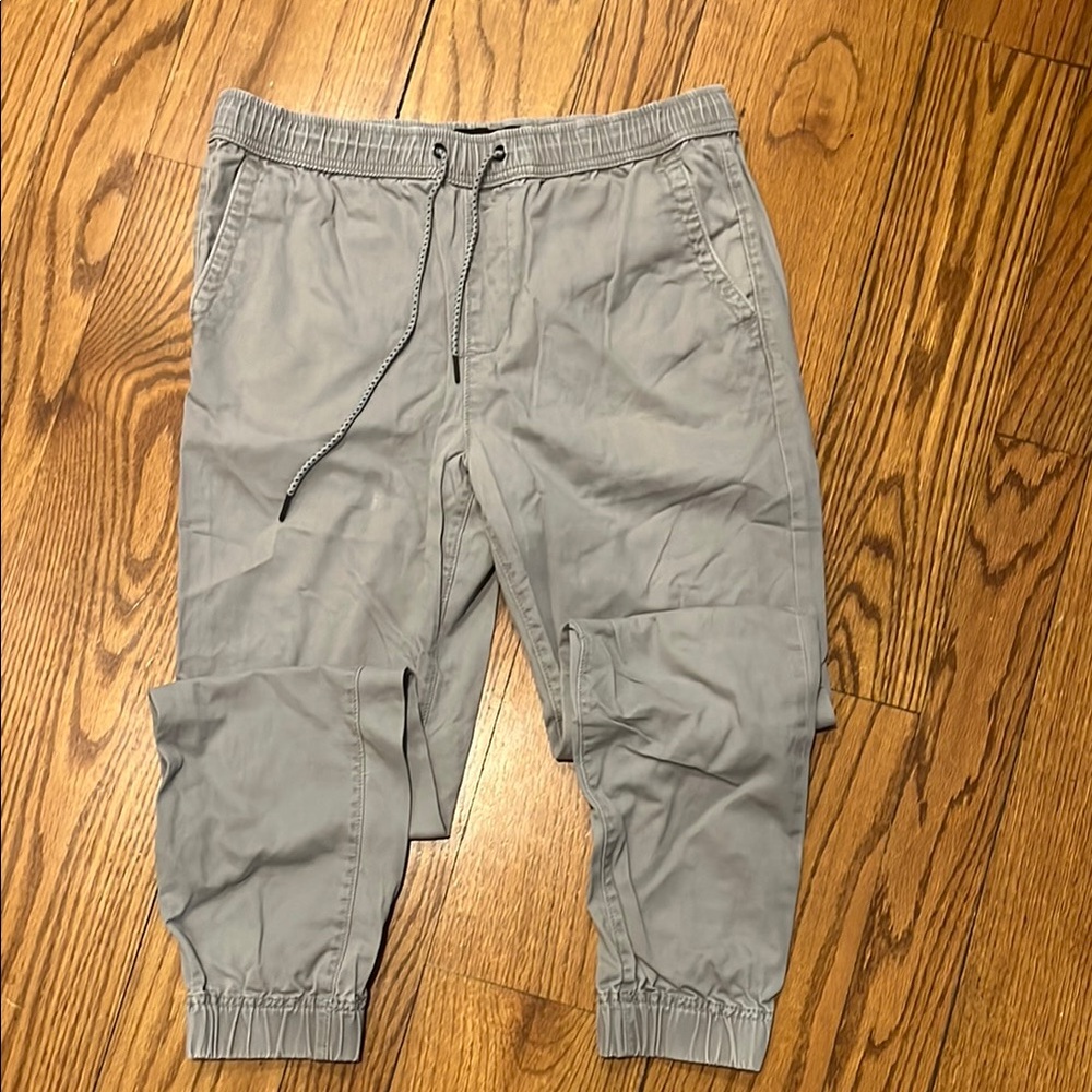 Aeropostale Men's Small Gray twill Jogger Pants